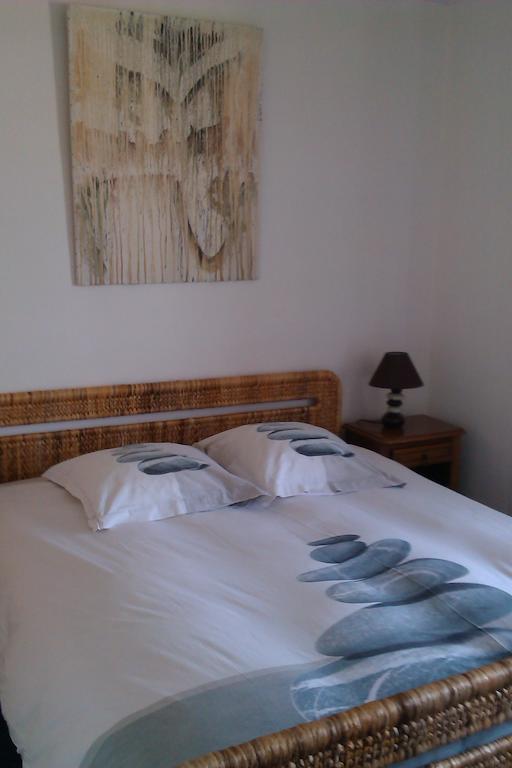 Les Galets Bleus Bed & Breakfast Етрета Стая снимка