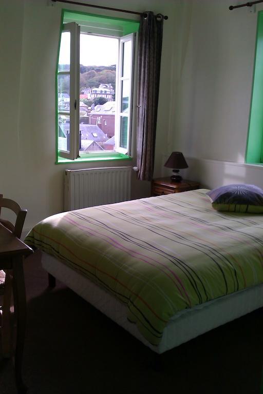 Les Galets Bleus Bed & Breakfast Етрета Стая снимка